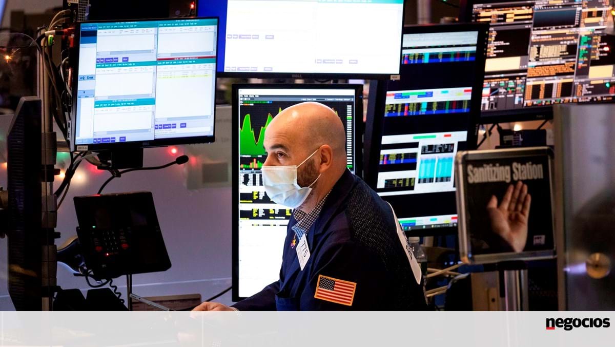 Wall Street abre semana com perdas ligeiras – Bolsa