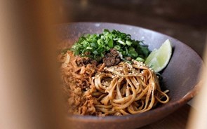 Soi, o restaurante que recria street food com sabores asiáticos