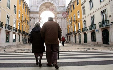 Longevidade apoia convergência lenta com UE no bem-estar 