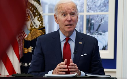 Biden diz que Putin 'não pode ficar' no poder