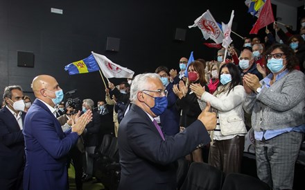 Costa diz precisar de 'vitória com maioria absoluta' para 'bem servir' Portugal 