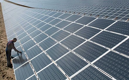 Capwatt vai instalar 13 mil painéis solares em fábrica da Sonae Arauco em Espanha