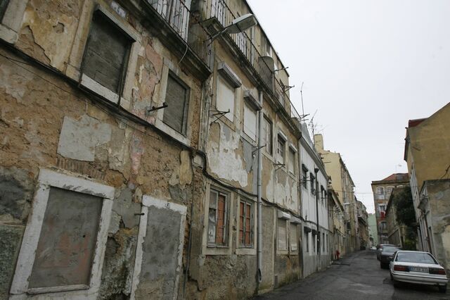 Imóveis devolutos do Estado já identificados vão dar lugar a quase 8 mil casas
