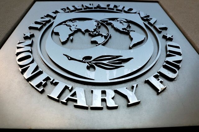 FMI vê economia mundial a crescer 3,2% este ano devido a maior dinamismo dos EUA