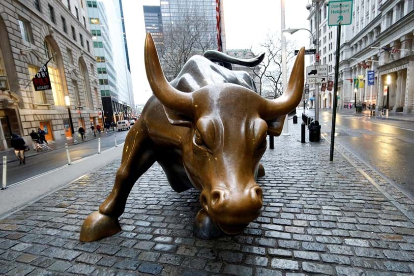 Wall Street vive um “bull market” desde março de 2020, tendo já ultrapassado as valorizações conseguidas no “bull market” entre 2002 e 2007.