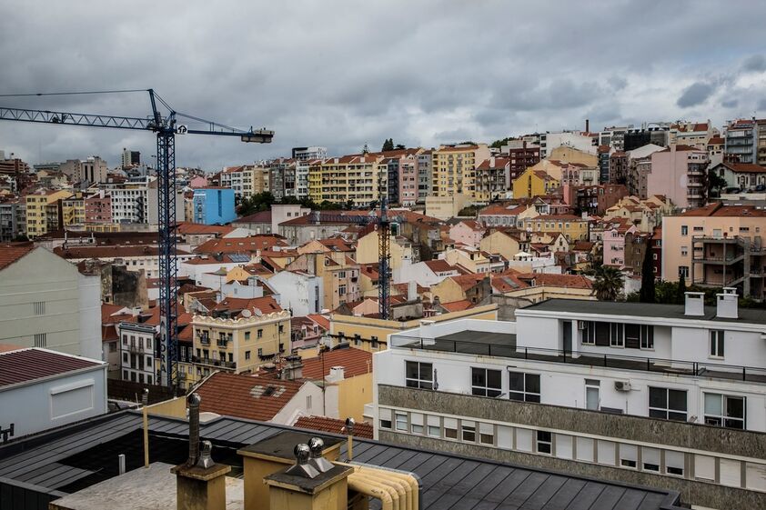 casas habitacao predios imobiliario lisboa