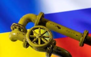 Exportadores de gás debatem produção face a tensões entre Moscovo e Kiev