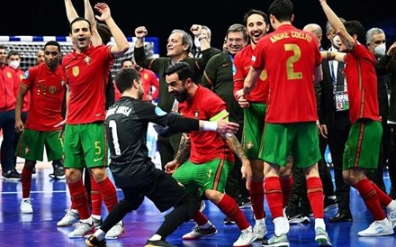 Portugal bate a Rússia e é campeão europeu de futsal