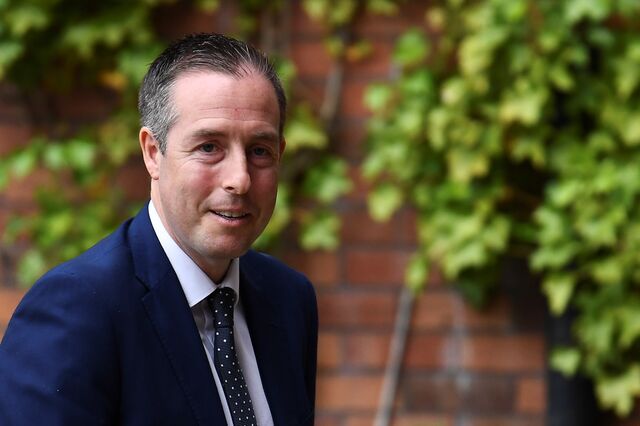 Brexit: primeiro-ministro da Irlanda do Norte demite-se em protesto contra Protocolo