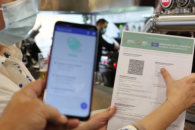 Certificado digital passa logo a integrar dados da dose de reforço da vacina