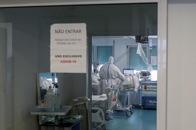 Covid-19: Portugal com Rt de 0,94 e uma média de 8.981 casos diários, diz INSA