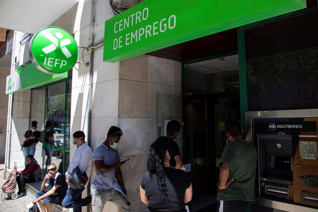 Passar pelo desemprego custa três vezes mais em Portugal 