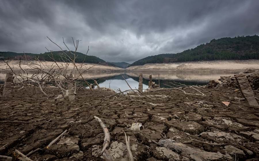 Um terço do país está já numa situação de seca extrema. É um dos efeitos das       alterações climáticas.