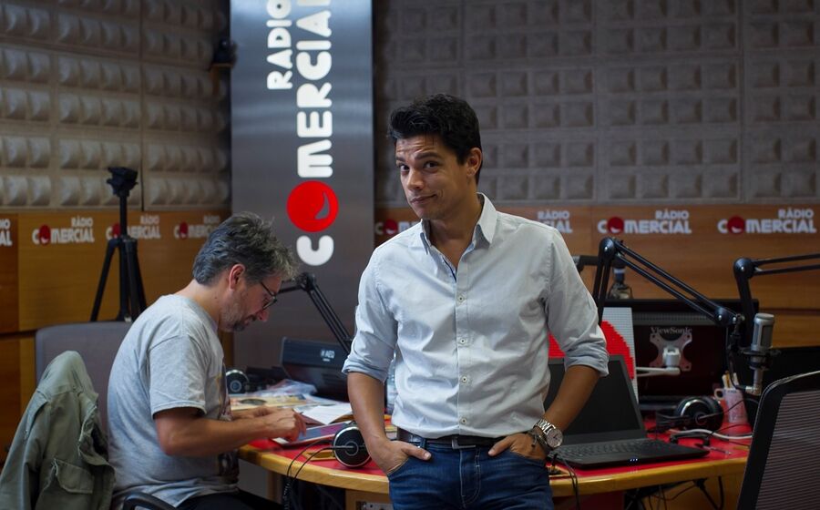 radio comercial