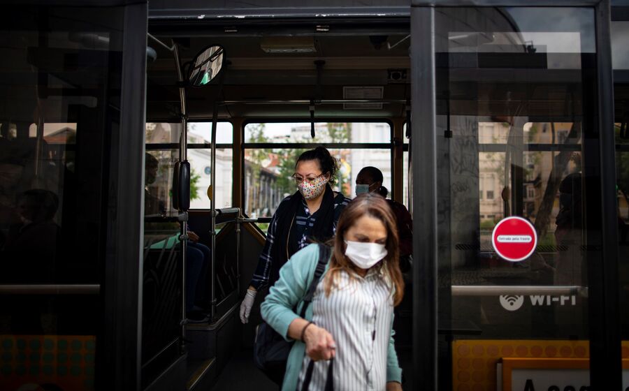 pessoas mascara covid pandemia virus