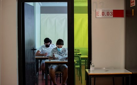 Exames favorecem mais os rapazes na entrada no ensino superior