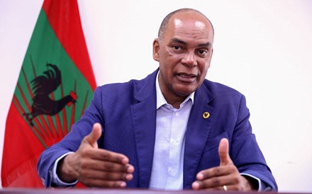 Angola: Adalberto Costa Júnior cabeça de lista da UNITA, Abel Chivukuvuku em número dois