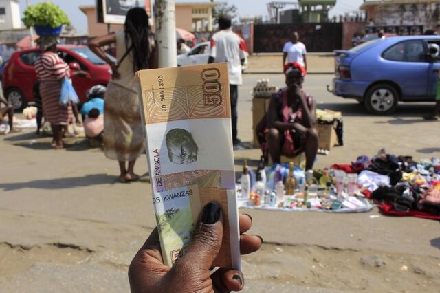 Kwanza é a moeda que mais valoriza este ano face ao dólar