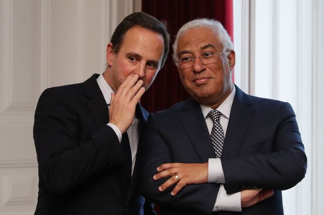 Sondagem: Portugueses “afundam” Costa e “demitem” Medina  