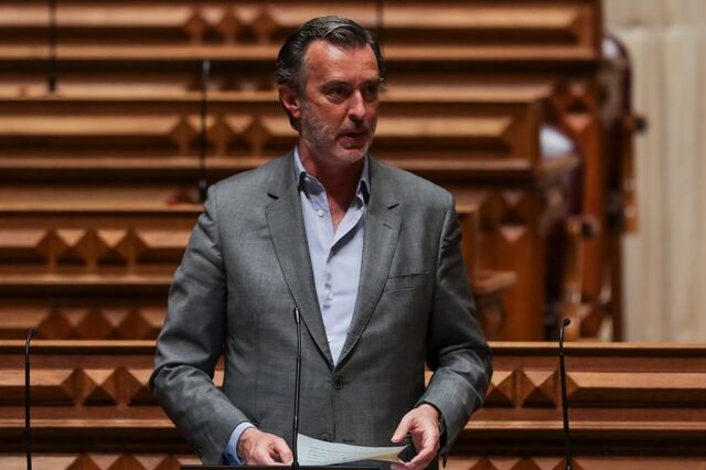 PS sugere que PSD inviabilizou Cotrim de Figueiredo para 'vice' do parlamento