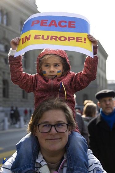 Um pouco por toda a Europa sucedem-se manifestações a pedir paz para a Ucrânia.