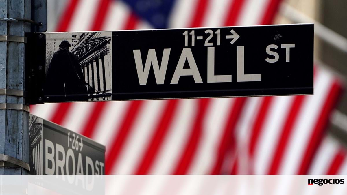 Fed põe água na fervura no receio de Wall Street. Nasdaq escapa a quedas – Bolsa