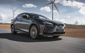 Novo SUV elétrico Lexus RZ 450e em estreia mundial