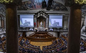 Zelensky fala em 'tortura' e russos 'a matar por diversão'