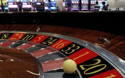 Casinos: Governo deixa espanhola Bidluck fora de jogo e vai renovar com Estoril-Sol