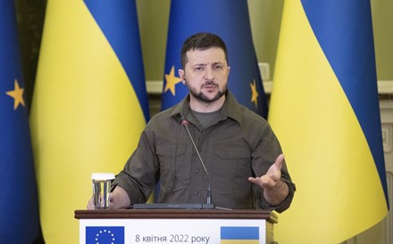 '20% da Ucrânia está ocupada pela Rússia' diz Zelensky