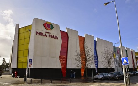 Domingos Névoa compra dois “shoppings” por mais de 20 milhões de euros