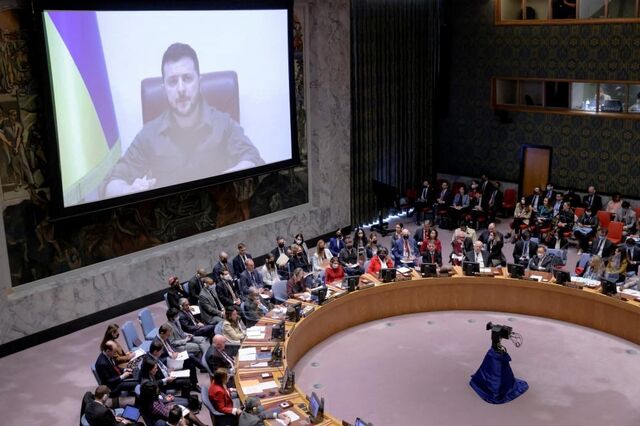 Conselho de Segurança da ONU aprova resolução dos EUA para fim da guerra na Ucrânia. Rússia apoia  