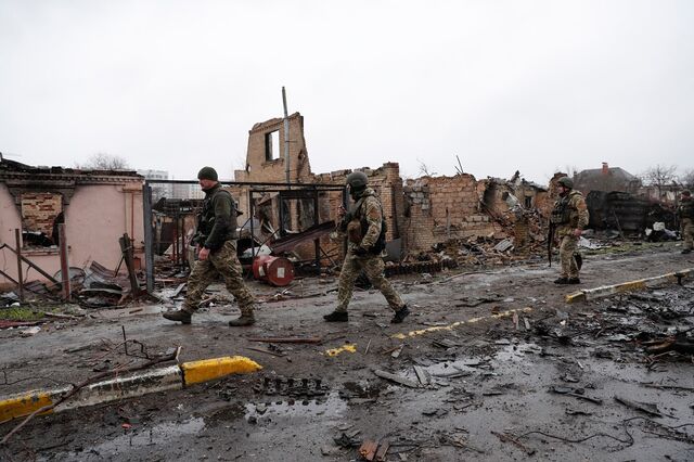 Pequim distancia-se de Putin, Orbán aproxima-se