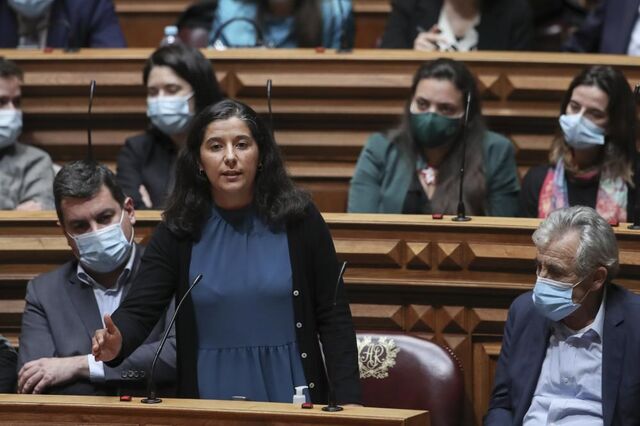 PCP diz que pacote anti-inflação 'condiciona' pensões. Governo recusa 'adivinhação' sobre 2024