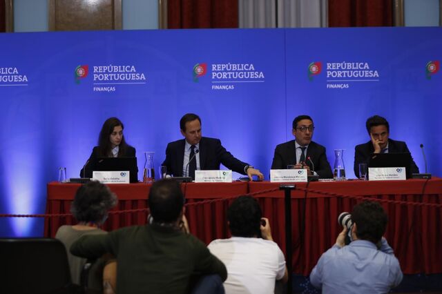 Famílias contribuem com 150 milhões para o financiamento do Estado. OTRV desaparecem