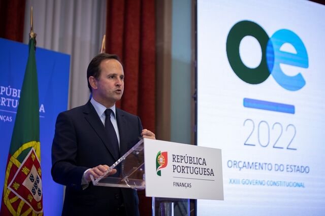 Medina aumenta meta de ajustamento de Leão