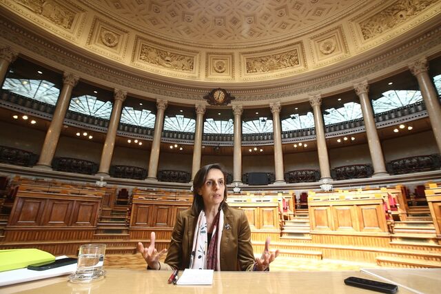 Jamila Madeira suspende funções na REN após polémica