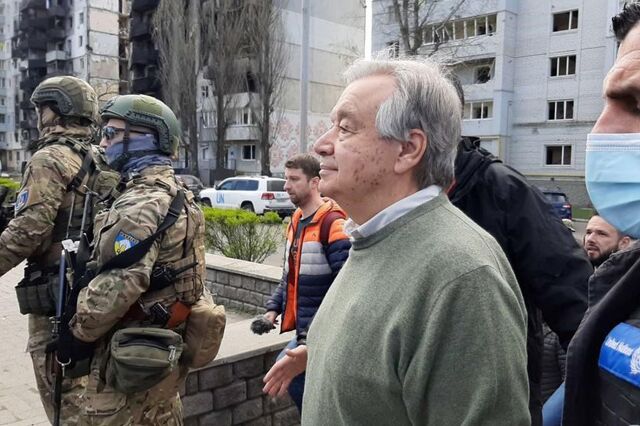 Guterres afirma que 'moda' da corrida ao armamento limita combate à pobreza
