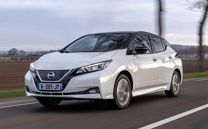 44.º Nissan Leaf