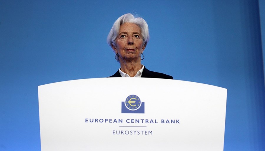 O Banco Central Europeu (BCE), liderado por Christine Lagarde, deverá anunciar a primeira mexida nos juros durante o mês de julho.