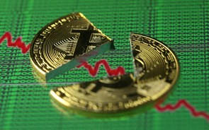 Mercado de opções aponta para queda livre da bitcoin 