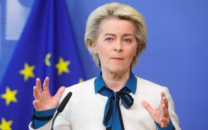 Bruxelas vai propor prolongar suspensão das regras orçamentais até 2024