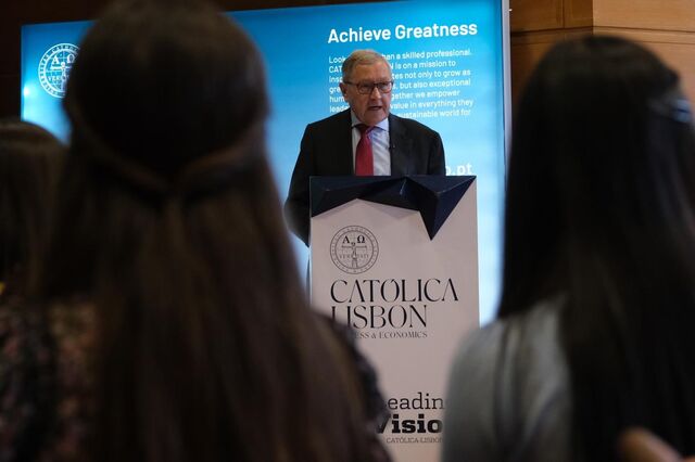 Klaus Regling alerta que UE arrisca 'não crescer' este ano devido à guerra na Ucrânia
