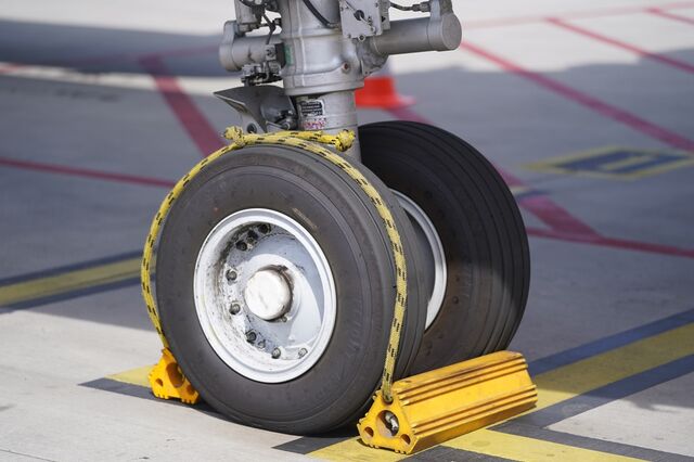 SonAir com avião arrestado por dívidas à White Airways
