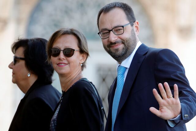 Itália quer apoio de Portugal junto da UE para agricultores venderem energia à rede