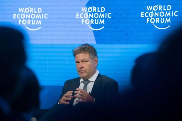 Embargo da UE ao petróleo russo possível 'dentro de dias', diz Berlim