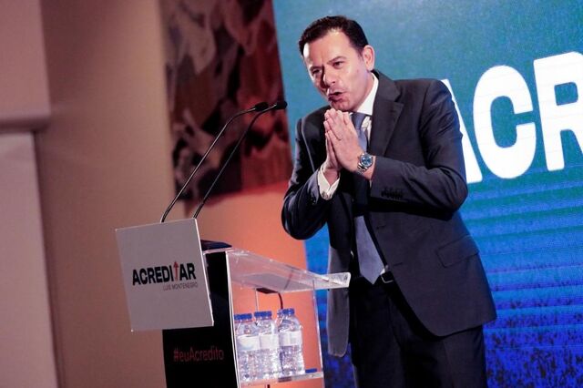 'Nunca nos associaremos a qualquer política xenófoba ou racista', diz líder do PSD