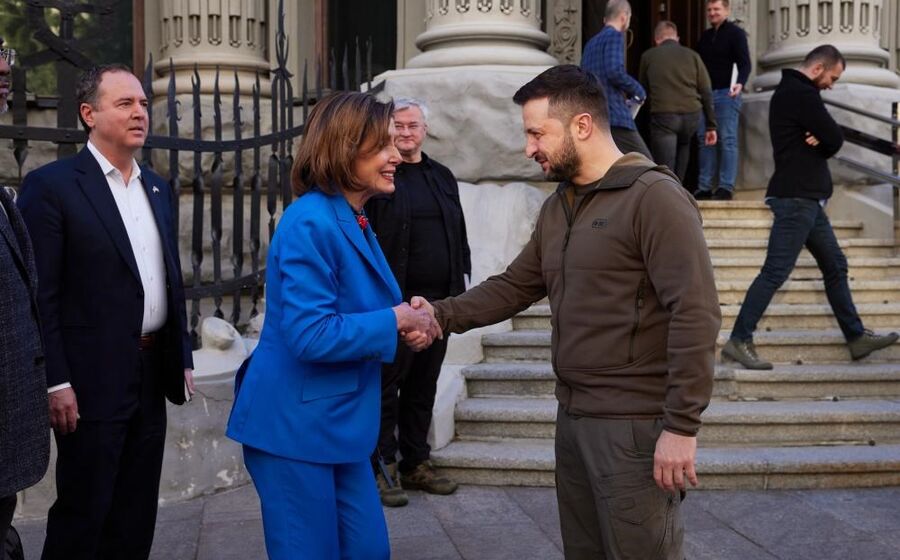 Nancy Pelosi e Volodymyr Zelensky