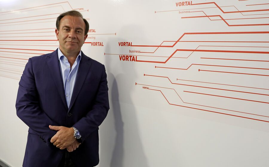 Miguel Sobral, Vortal