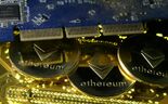 Sol de volta à bitcoin e ether. Outras cripto ainda gelam 